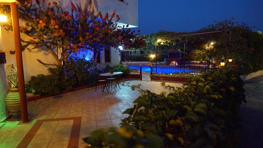 Hotel Mary Marathókampos Extérieur photo