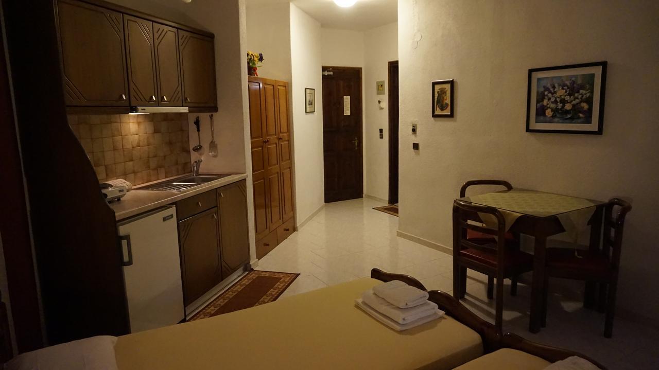Hotel Mary Marathókampos Extérieur photo